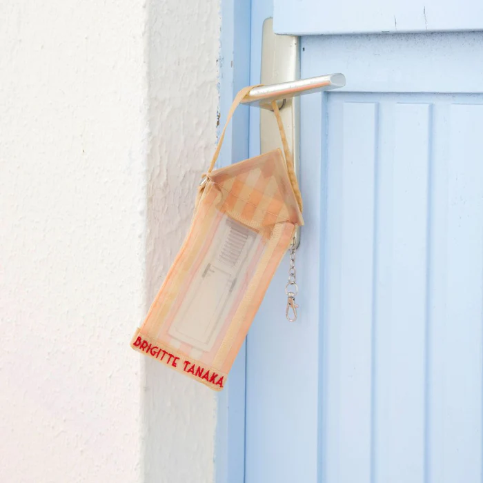 Cabina-pouch-organza-Brigitte-Tanaka4_700x