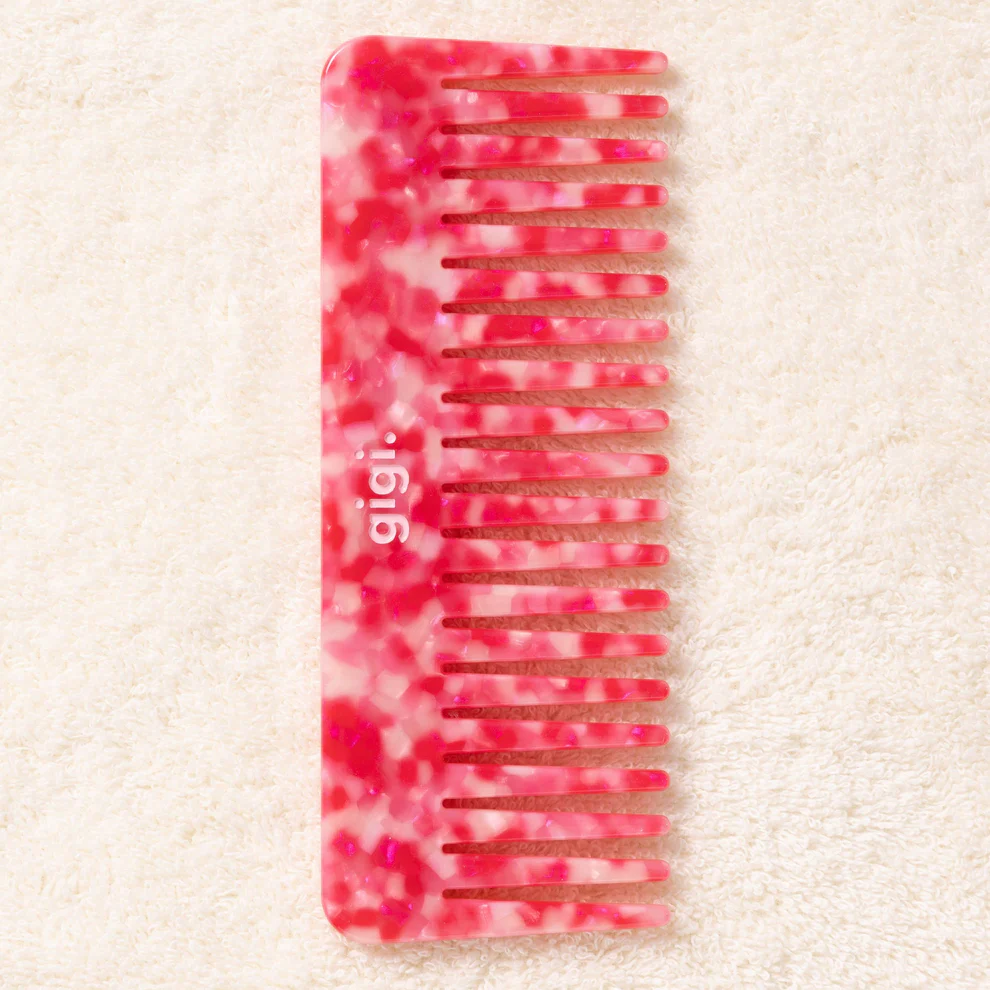 GIGI_JOLI_PEIGNE_BAISERS_PACKSHOT