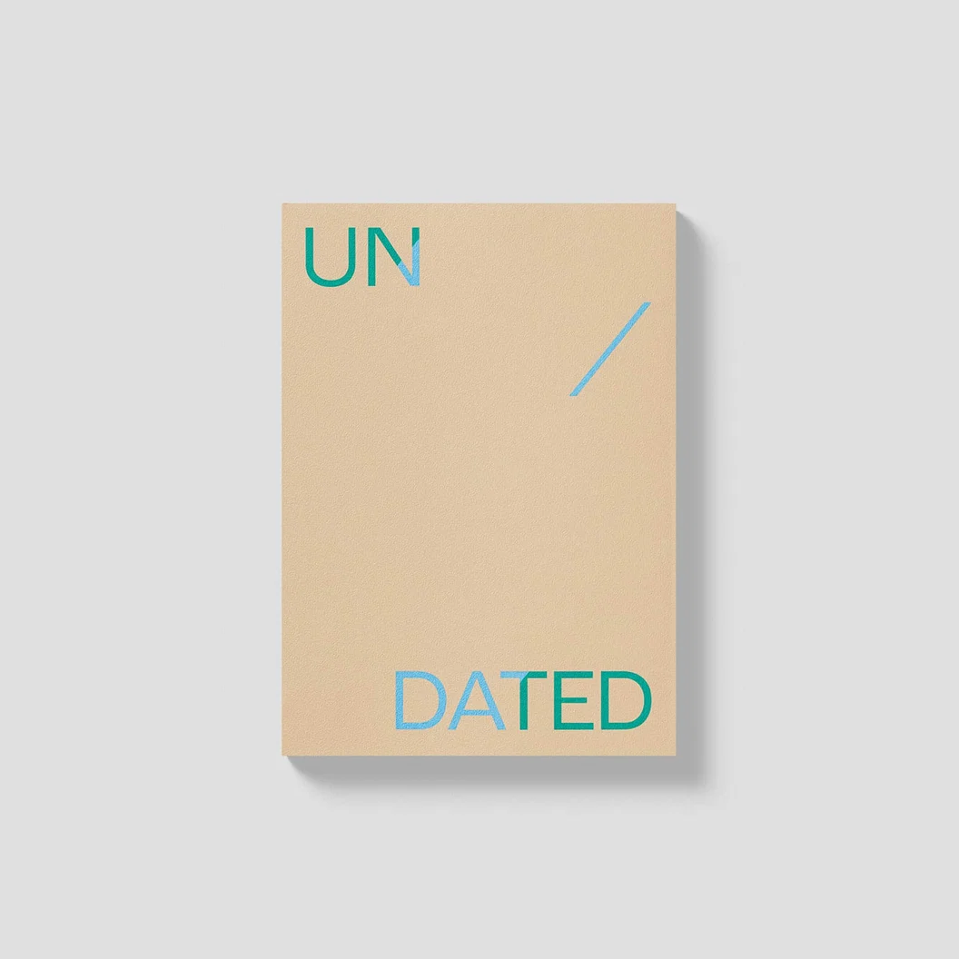 shop_undated_planner_sand_web_1056x1056_crop_center.jpg
